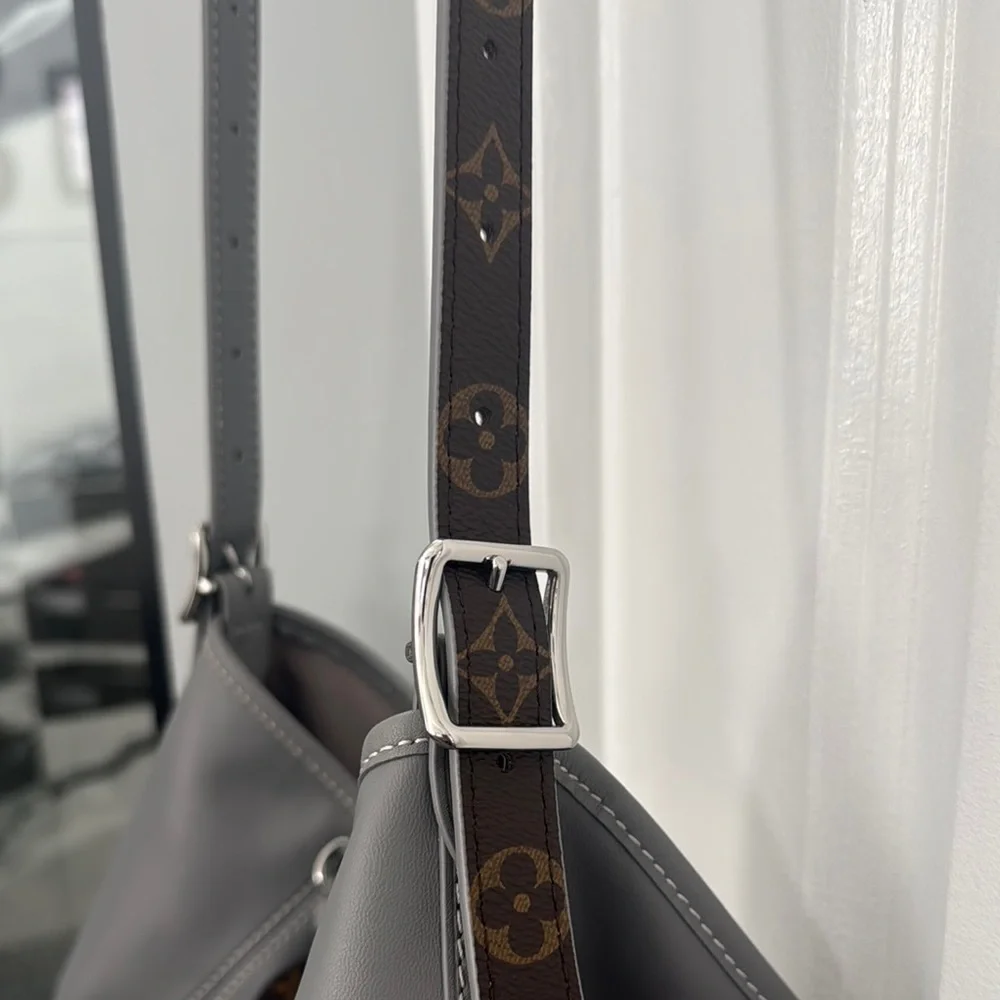Monogram Gray and Brown  soft leather shoulder Bag - Picture 9 of 11